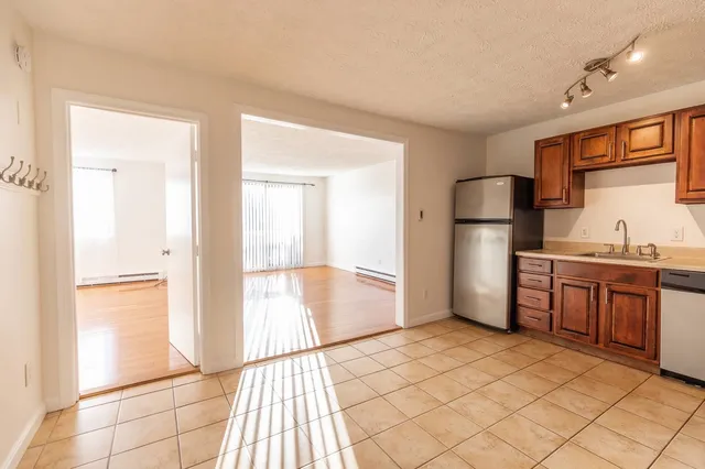 $195,000 | 39 Old Hackett Hill Road, Unit 3F, Manchester, NH 03102