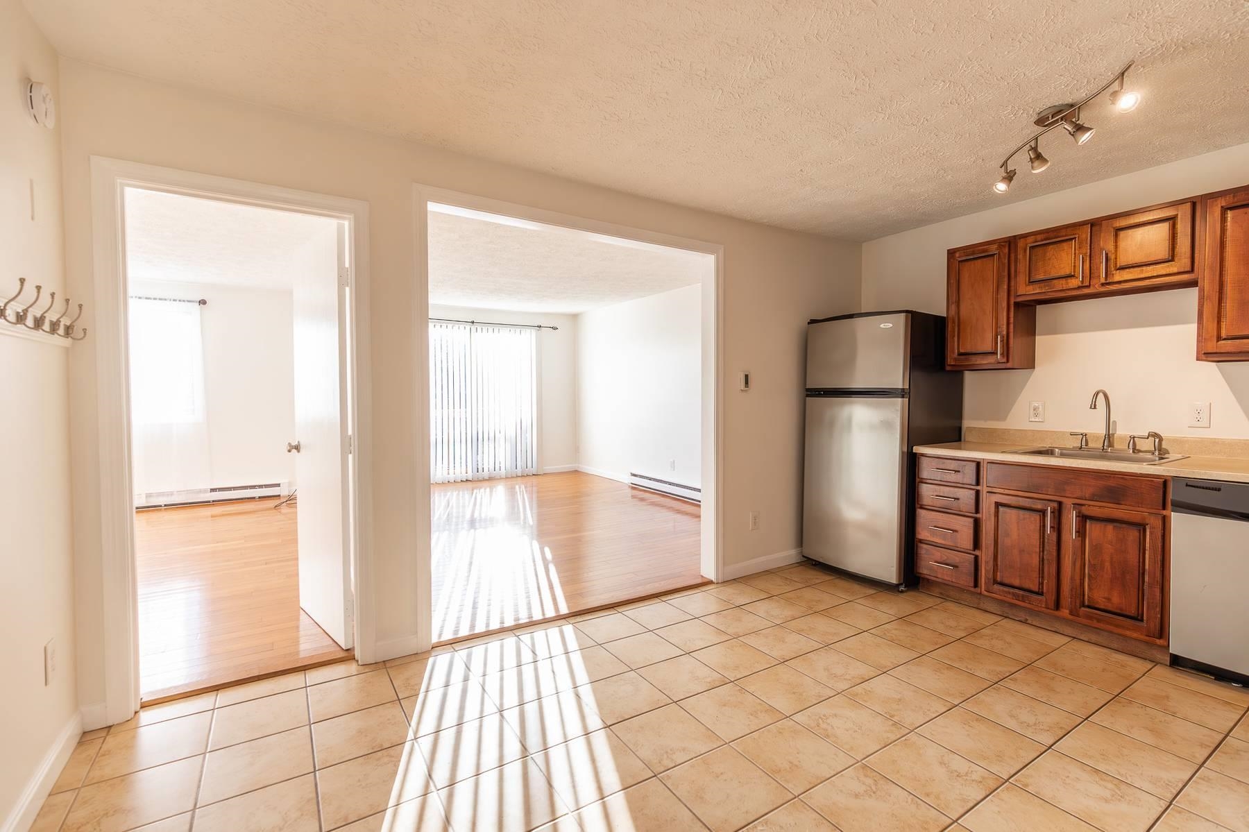 39 Old Hackett Hill Road, Unit 3F Manchester, NH 03102 - Photo 5 of 22