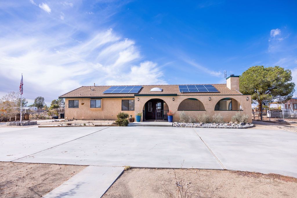 1117 Garth Street Ridgecrest, CA 93555 - Photo 1 of 33