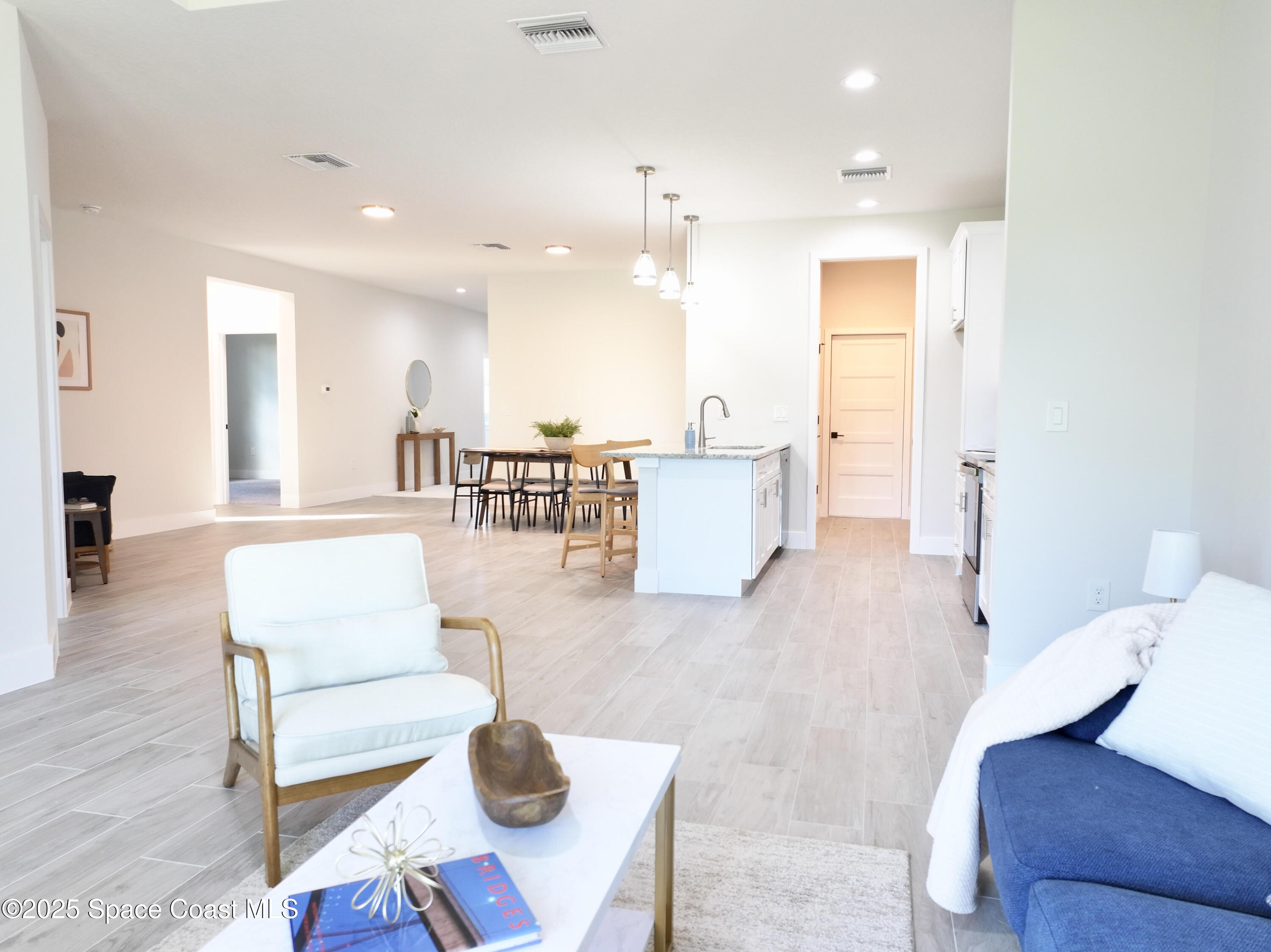 268 Barbarossa Road Northwest Palm Bay, FL 32907 - Photo 13 of 26 s Living