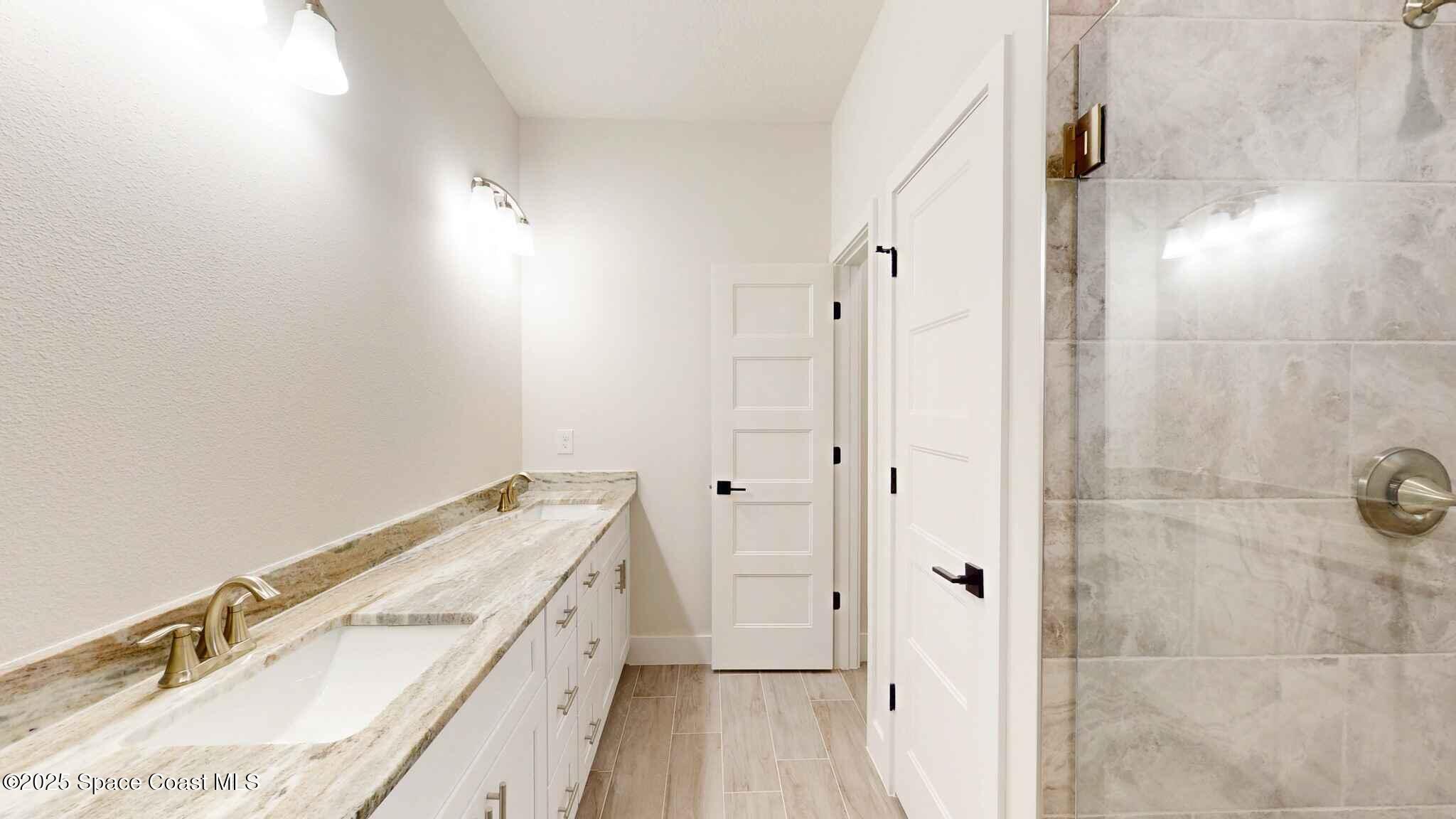 268 Barbarossa Road Northwest Palm Bay, FL 32907 - Photo 16 of 26 Primary Suite