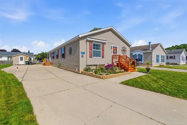 $145,000 | 46112 Dunkirk Court, Macomb, MI 48044