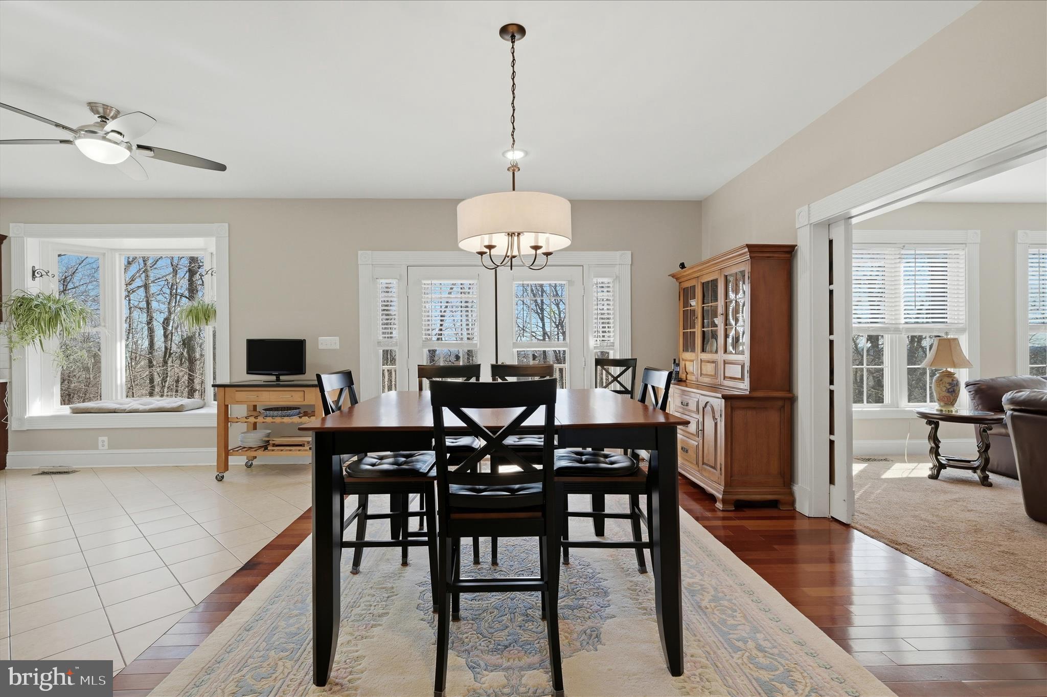 520 Clagett Street Southwest Leesburg, VA 20175 - Photo 20 of 94 Breakfast Area