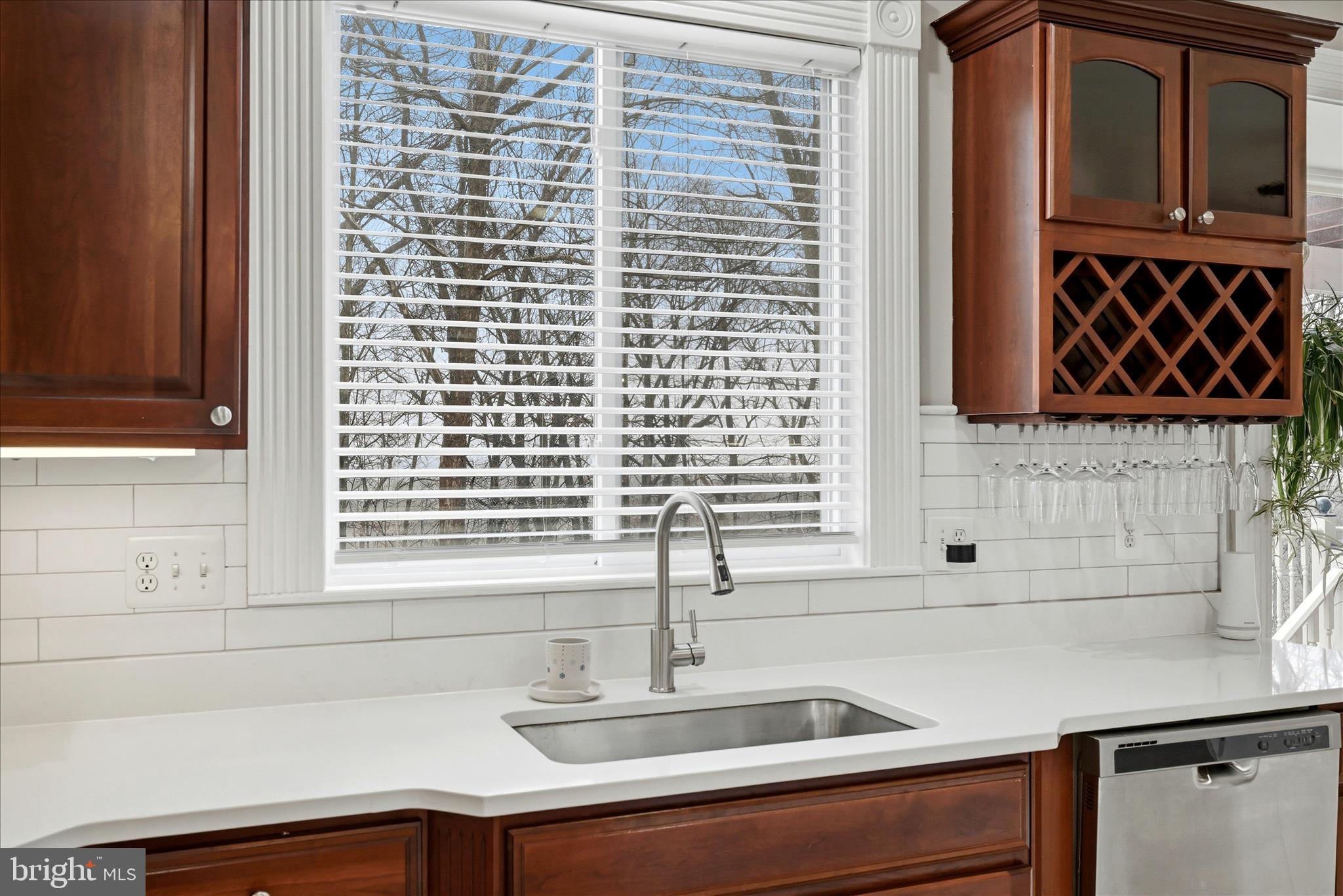 520 Clagett Street Southwest Leesburg, VA 20175 - Photo 25 of 94 Gourmet Kitchen