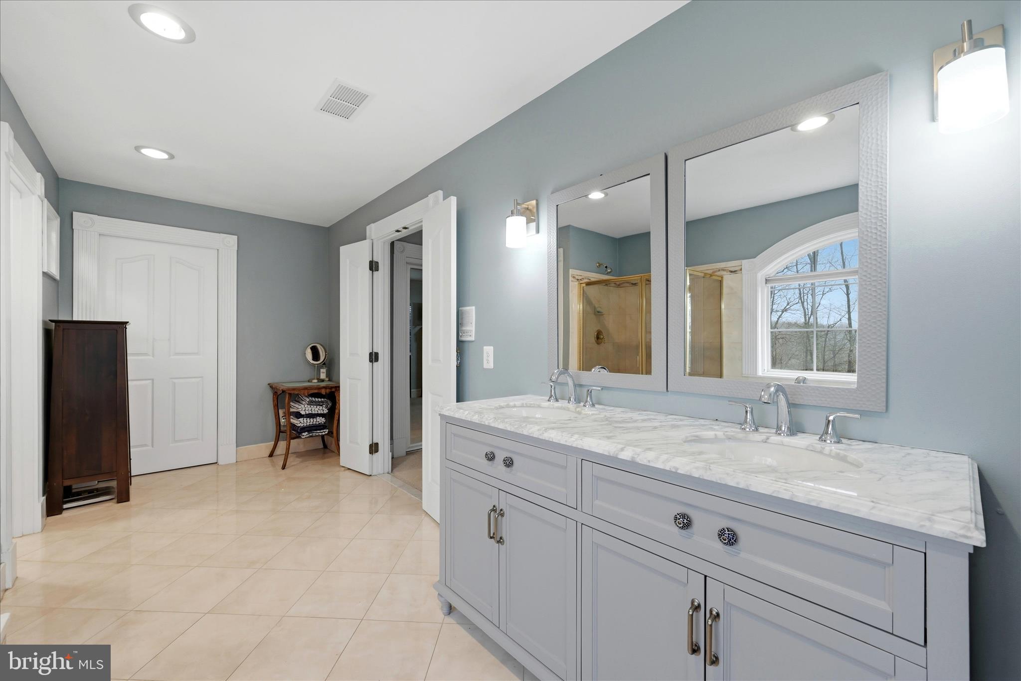 520 Clagett Street Southwest Leesburg, VA 20175 - Photo 42 of 94 Bathroom