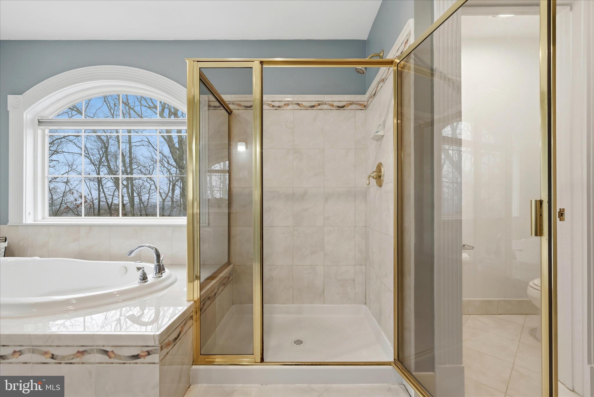 520 Clagett Street Southwest Leesburg, VA 20175 - Photo 50 of 94 Primary Bathroom