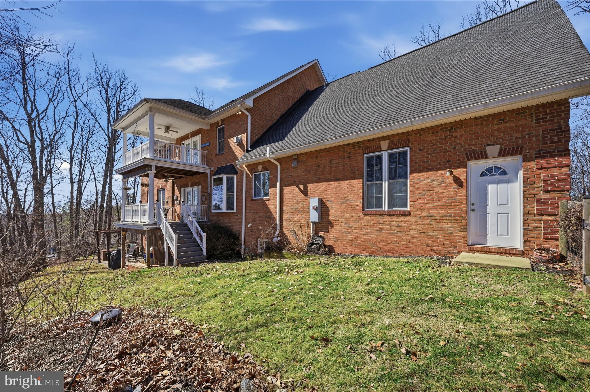 520 Clagett Street Southwest Leesburg, VA 20175 - Photo 75 of 94 Back Exterior