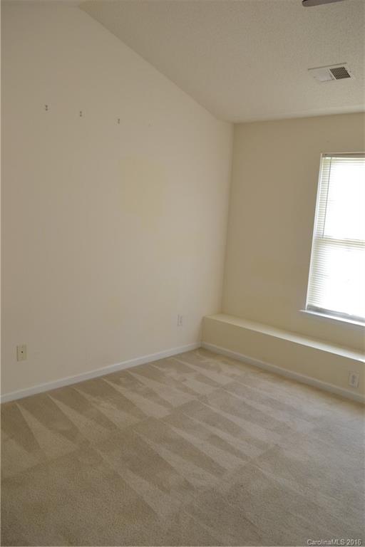 16733 Timber Crossing Road, Unit 16733 Charlotte, NC 28213 - Photo 10 of 15