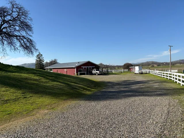 $1,200,000 | 2617 South Old Highway Road, Catheys Valley, CA 95306