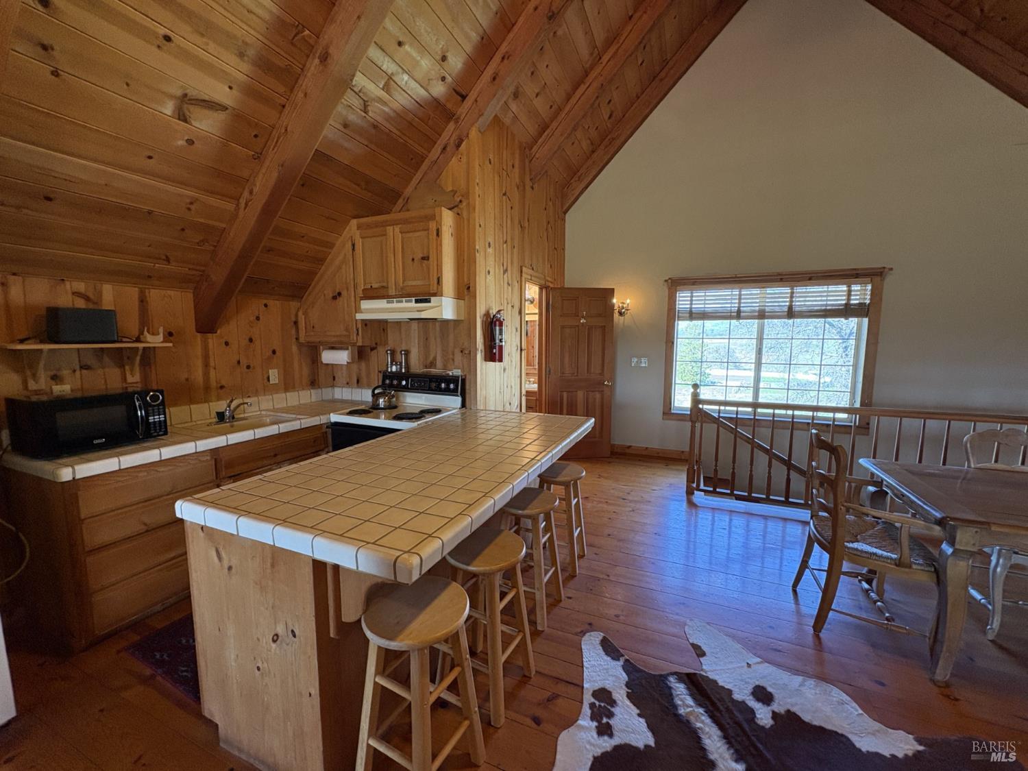 2617 South Old Highway Road Catheys Valley, CA 95306 - Photo 23 of 30 Full kitchen in loft.