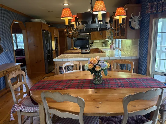 $1,200,000 | 2617 South Old Highway Road, Catheys Valley, CA 95306