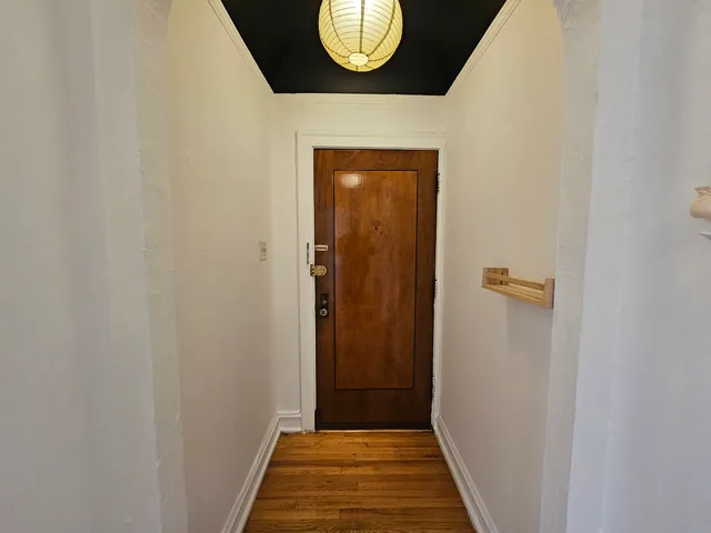 $1,695 | 5503 North Campbell Avenue, Unit 1, Chicago, IL 60625