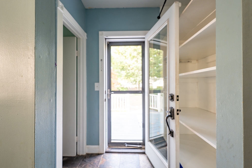 60 Blake Street Springfield, MA 01108 - Photo 11 of 30