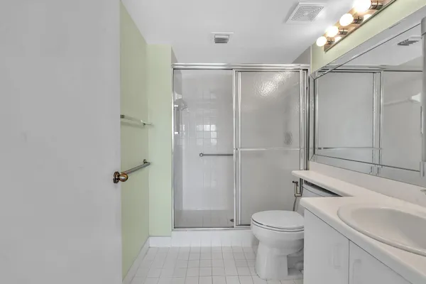 $159,900 | 9560 Weldon Circle, Unit J413, Tamarac, FL 33321