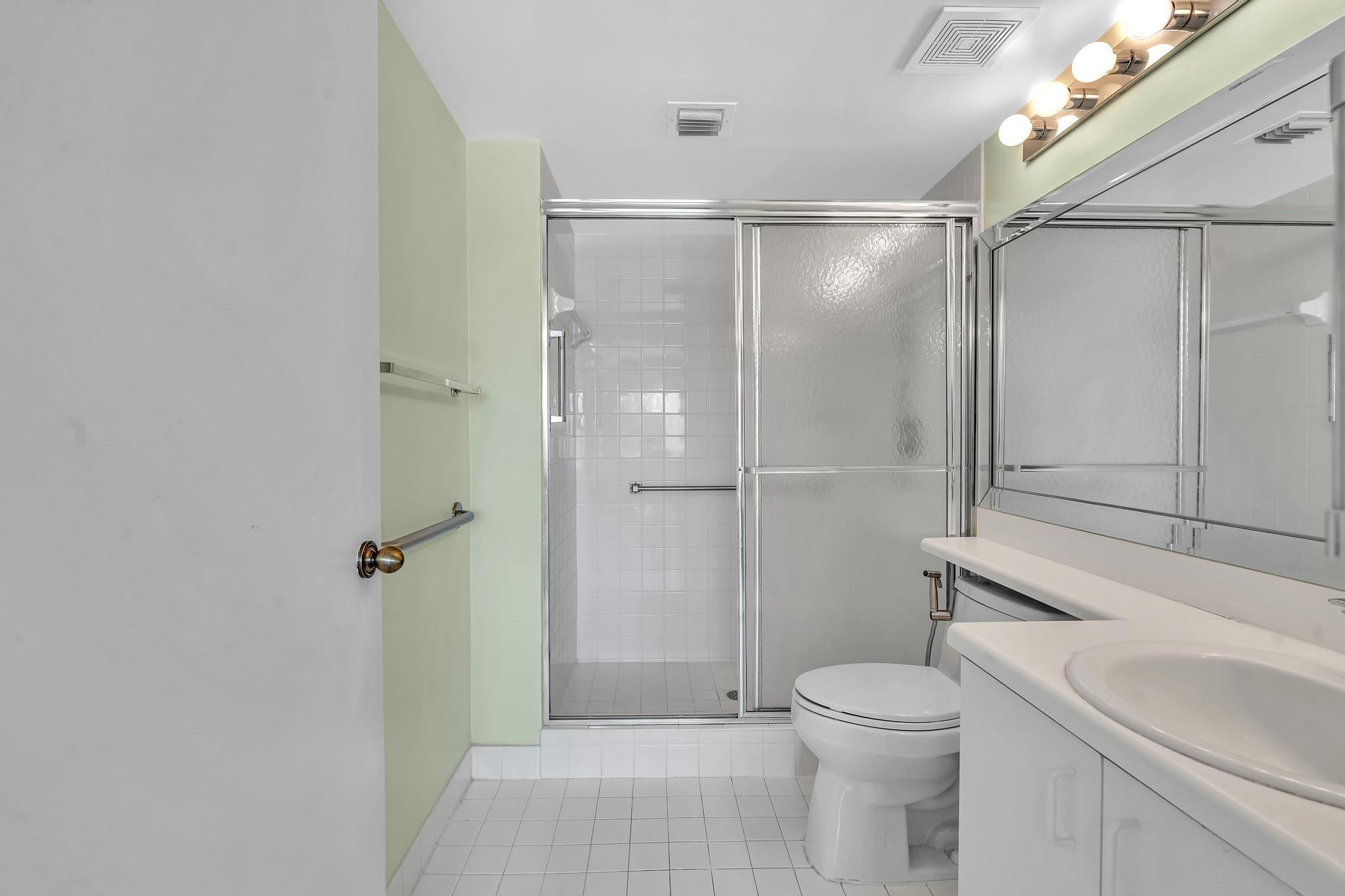 9560 Weldon Circle, Unit J413 Tamarac, FL 33321 - Photo 24 of 72 Photo 25