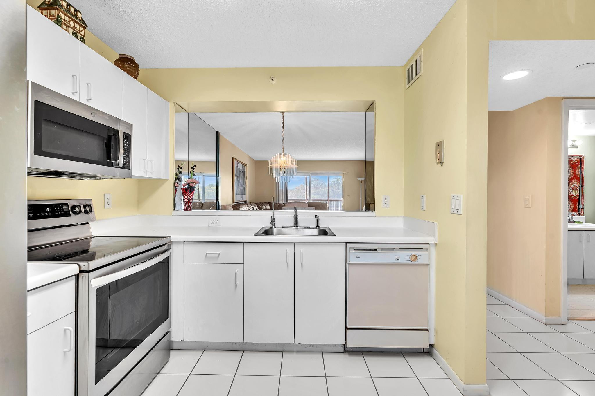 9560 Weldon Circle, Unit J413 Tamarac, FL 33321 - Photo 6 of 72 Photo 6