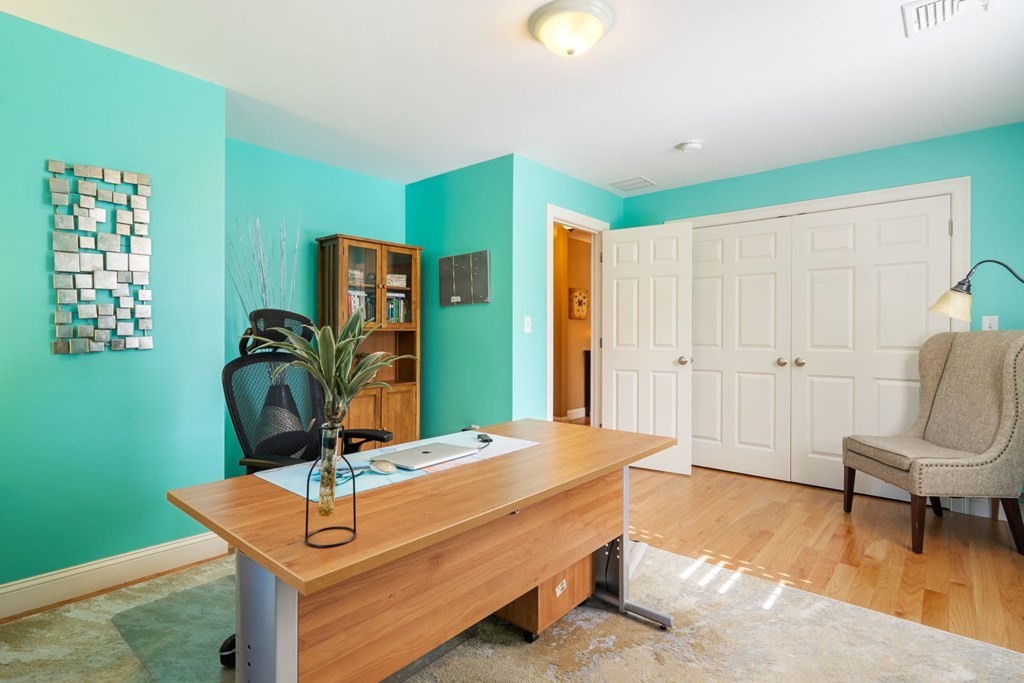 12 Alfreton Road Needham, MA 02494 - Photo 18 of 40