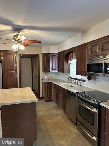 $499,900 | 2430 East Bayberry Drive, Harrisburg, PA 17112