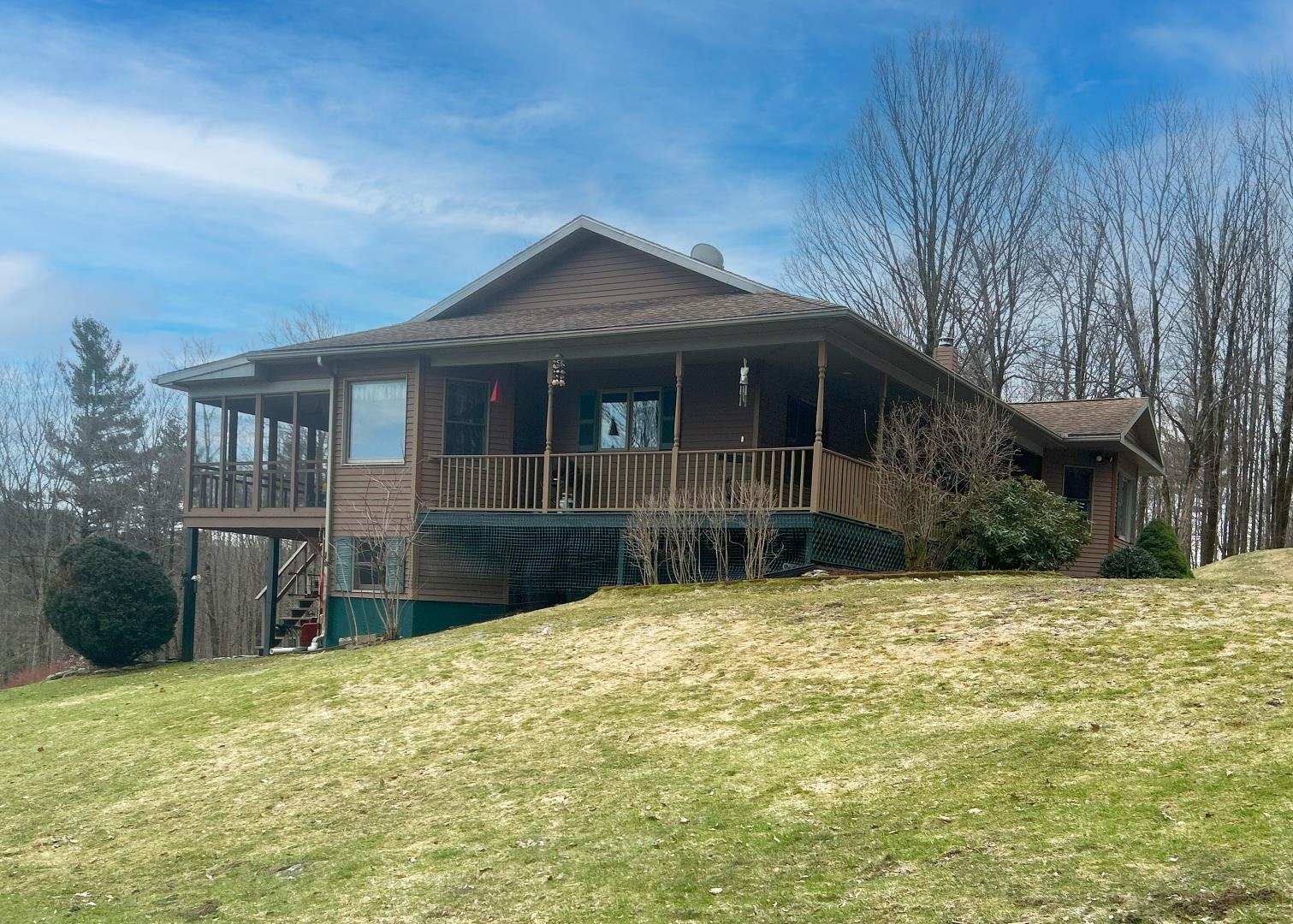 2289 Oak Hill Road Williston, VT 05495 - Photo 2 of 29