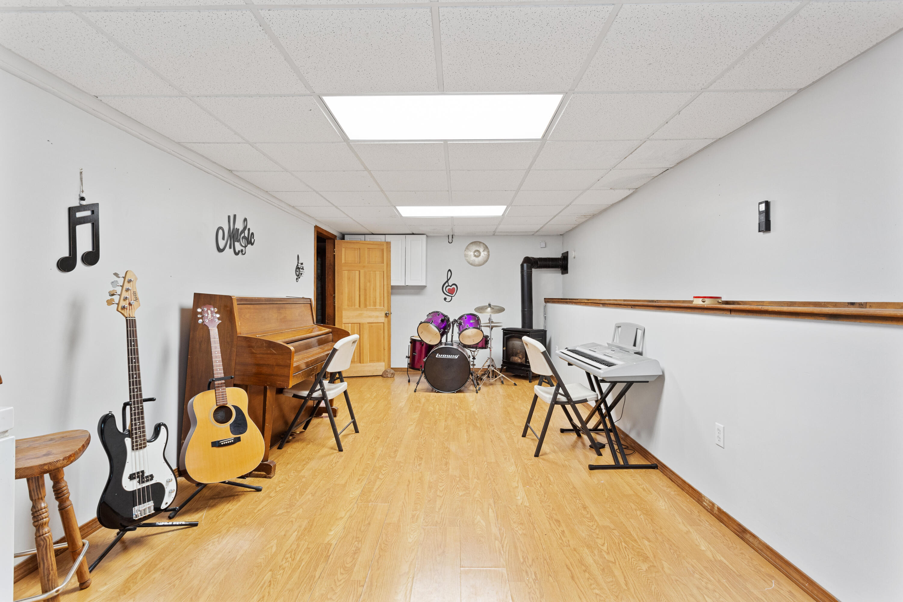 779 Dover Road Charleston, ME 04422 - Photo 31 of 36 Bonus room