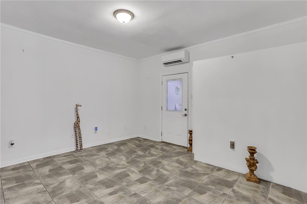 6315 Windsor Trace Drive Peachtree Corners, GA 30092 - Photo 20 of 26 a view of a room