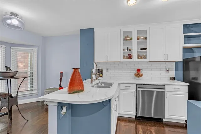 $360,900 | 6315 Windsor Trace Drive, Peachtree Corners, GA 30092