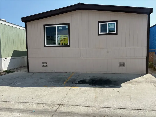 $219,000 | 1680 South Tartar Lane, Unit 27, Compton, CA 90221