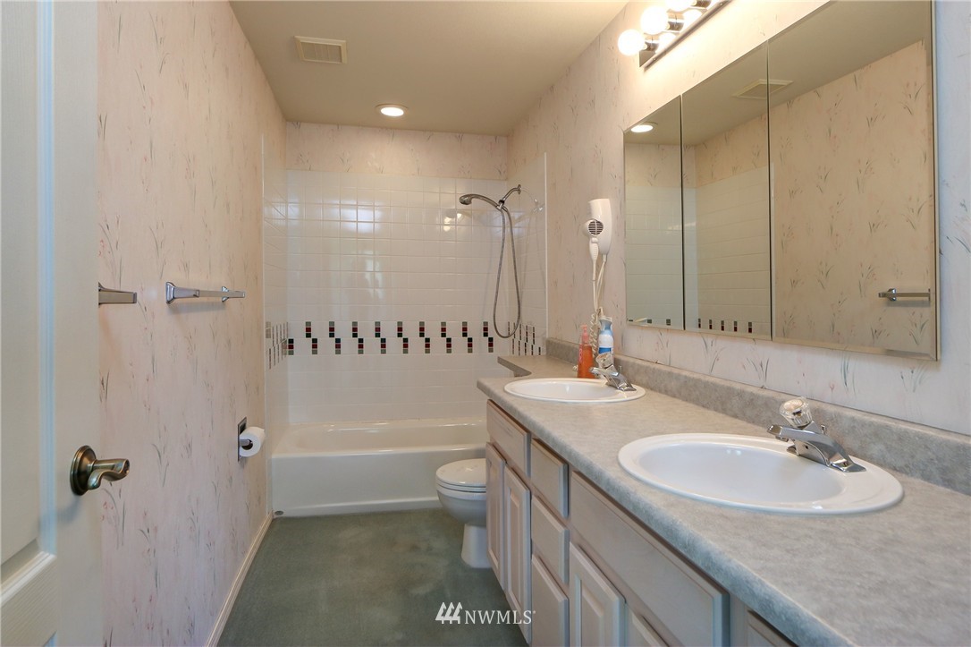 320 Northeast Capstan Rock Road Tahuya, WA 98588 - Photo 11 of 25 Gallery Image 11