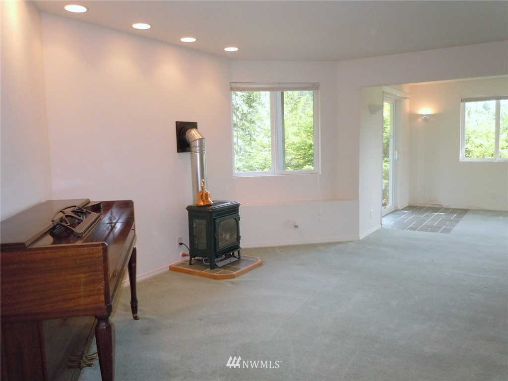 320 Northeast Capstan Rock Road Tahuya, WA 98588 - Photo 17 of 25 Gallery Image 17
