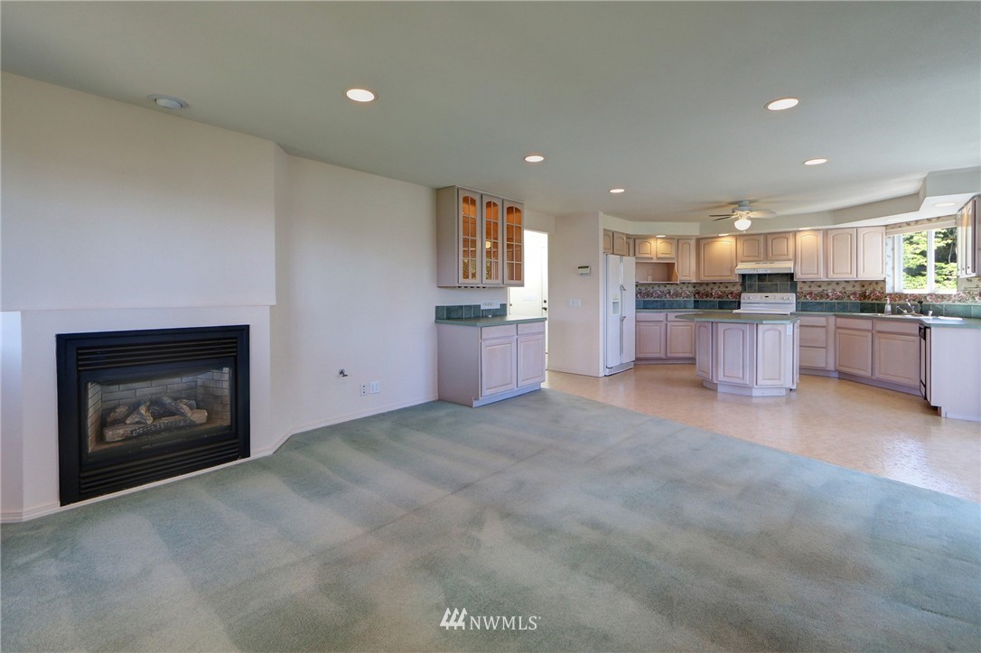 320 Northeast Capstan Rock Road Tahuya, WA 98588 - Photo 9 of 25 Gallery Image 9