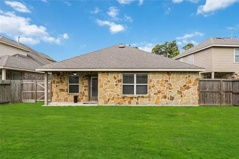 $289,900 | 16622 Lake Prince Lane, Houston, TX 77044