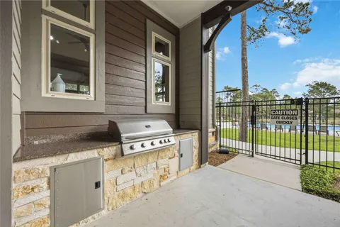 $289,900 | 16622 Lake Prince Lane, Houston, TX 77044