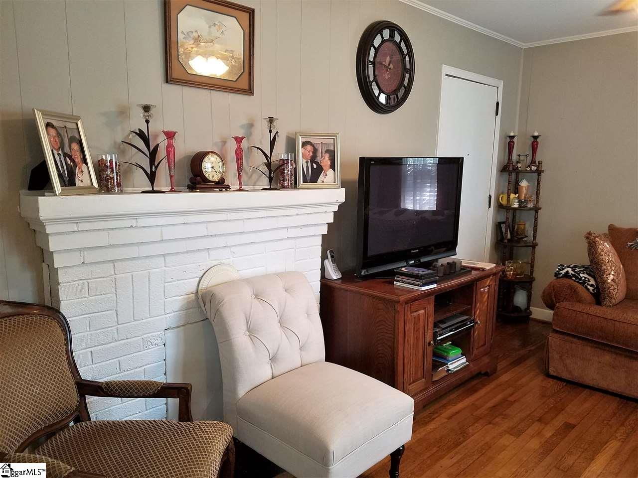 209 Snow Street Greer, SC 29651 - Photo 8 of 20 Gallery Image 8