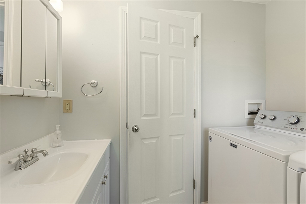 62 Naples Road Haverhill, MA 01832 - Photo 25 of 38 Gallery Image 25