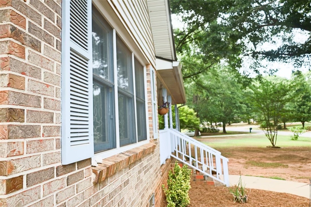 1240 Westgate Road Anderson, SC 29626 - Photo 2 of 33 Gallery Image 2