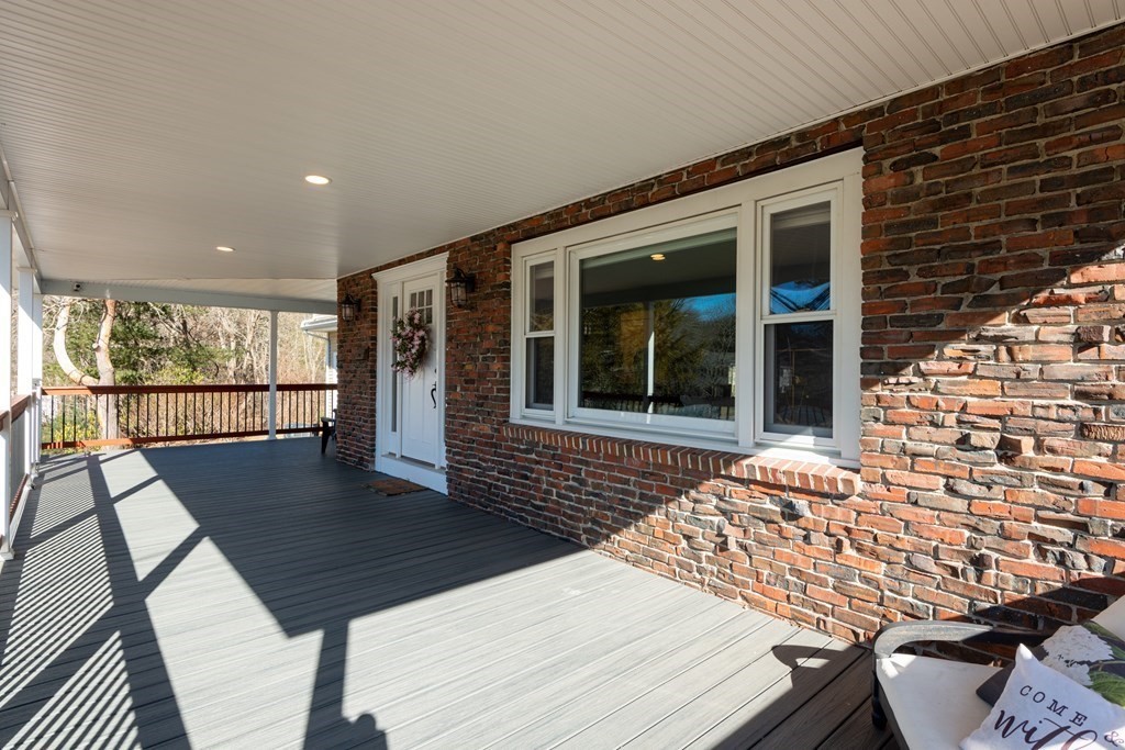 9 Pine Ridge Road North Reading, MA 01864 - Photo 3 of 41 Gallery Image 3