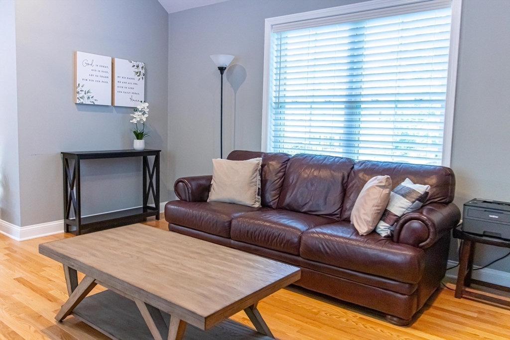 46 Berwick Road Attleboro, MA 02703 - Photo 14 of 41