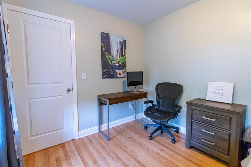 46 Berwick Road Attleboro, MA 02703 - Photo 17 of 41