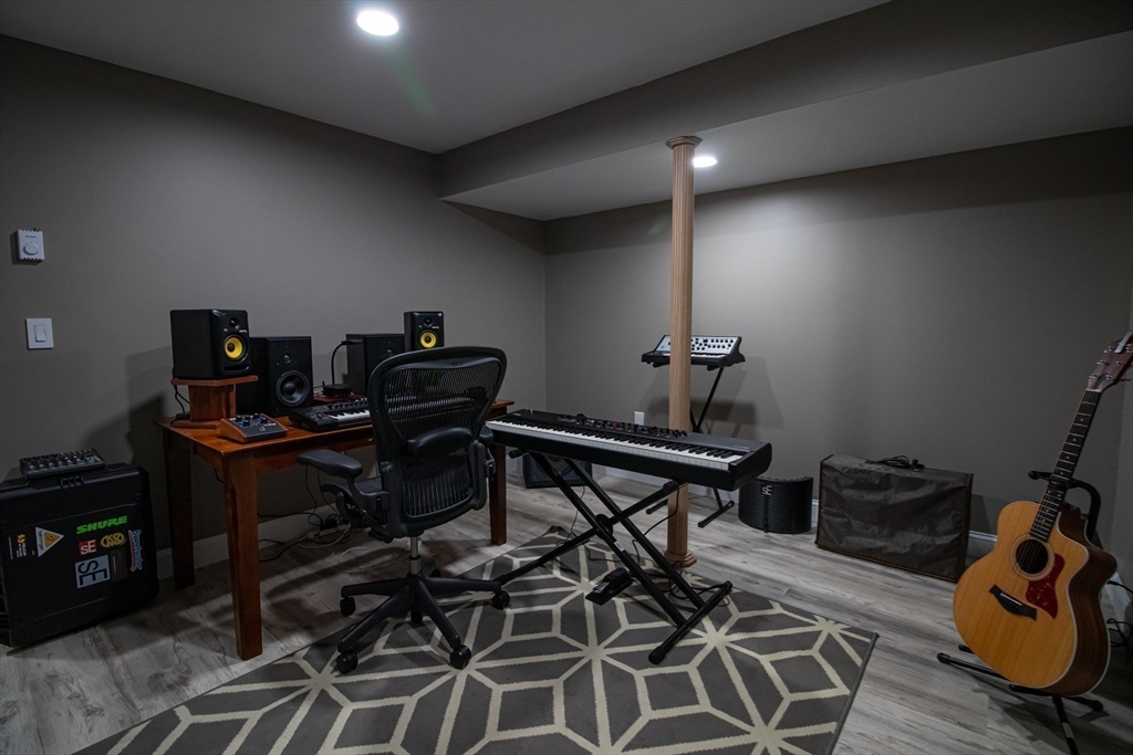 46 Berwick Road Attleboro, MA 02703 - Photo 35 of 41