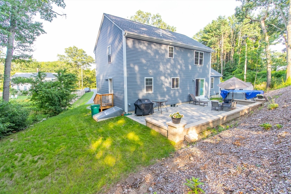 46 Berwick Road Attleboro, MA 02703 - Photo 4 of 41