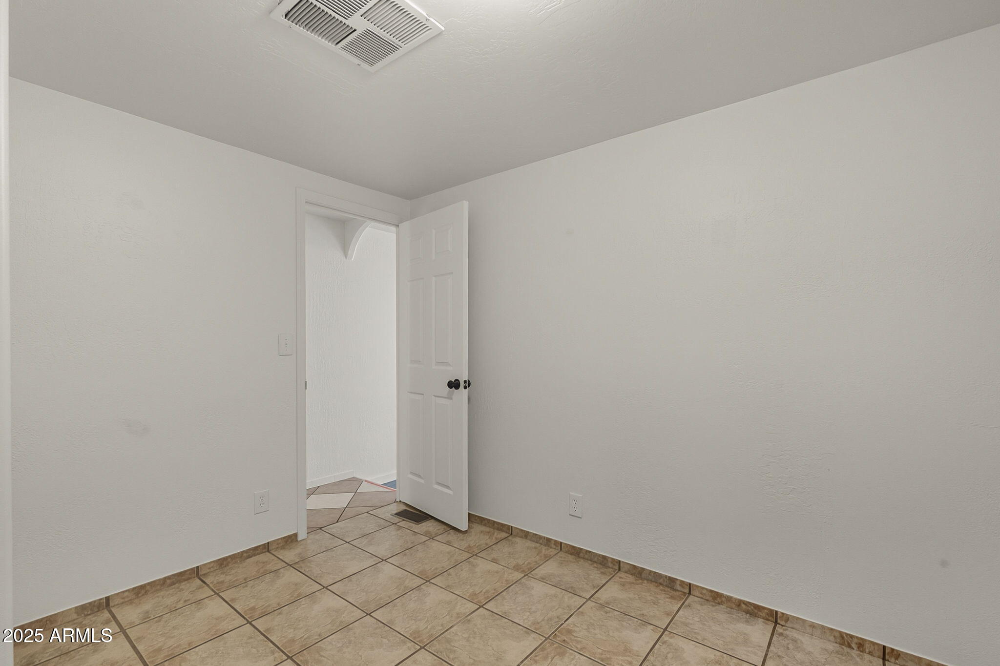 481 West Foothill Street Apache Junction, AZ 85120 - Photo 33 of 50 a view of an empty room