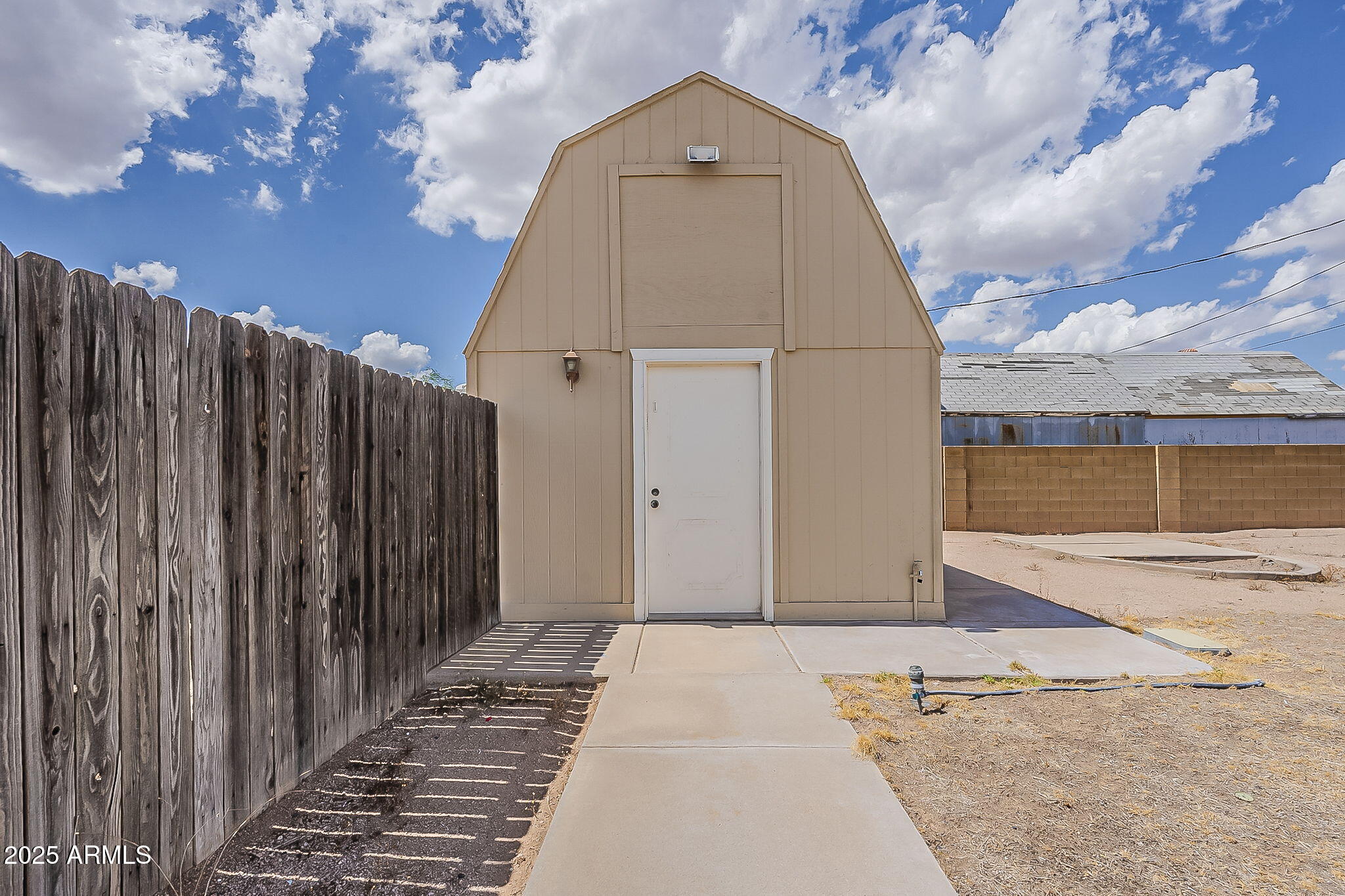 481 West Foothill Street Apache Junction, AZ 85120 - Photo 40 of 50 a view of a backyard of the house