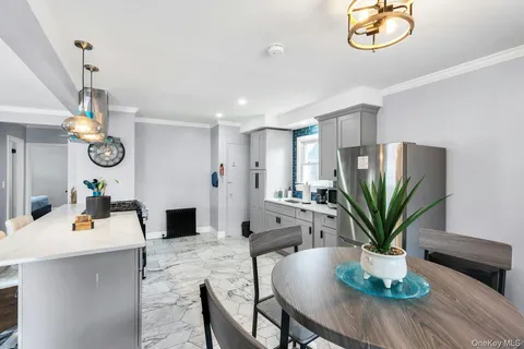 $999,999 | 30 Norfolk Drive East, Elmont, NY 11003