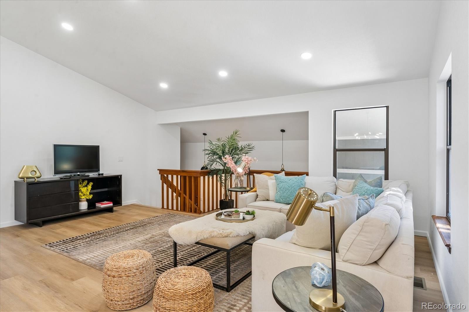 3509 South Rifle Street Aurora, CO 80013 - Photo 5 of 27 Gallery Image 5