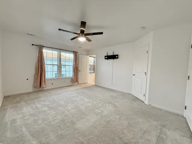 $3,400 | 45 Nicholas Drive West, Des Plaines, IL 60016