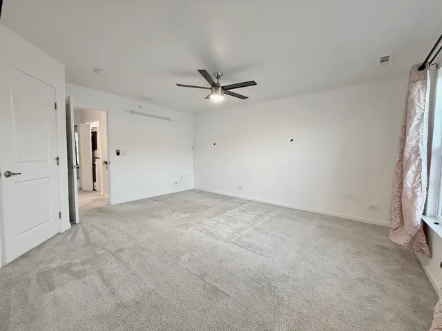 $3,400 | 45 Nicholas Drive West, Des Plaines, IL 60016