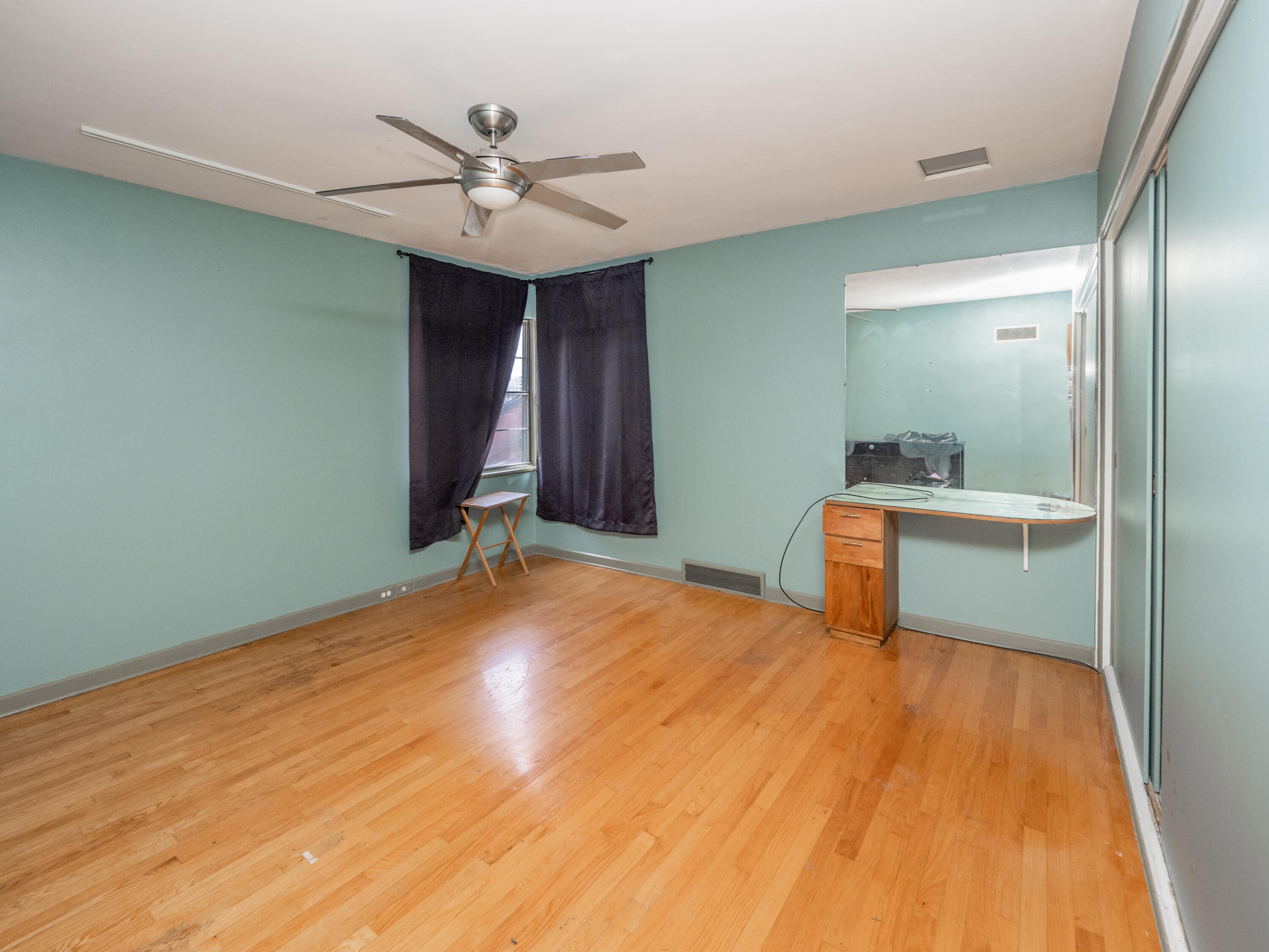 1414 Low Road Kalamazoo, MI 49008 - Photo 18 of 26 1414 Low St-113