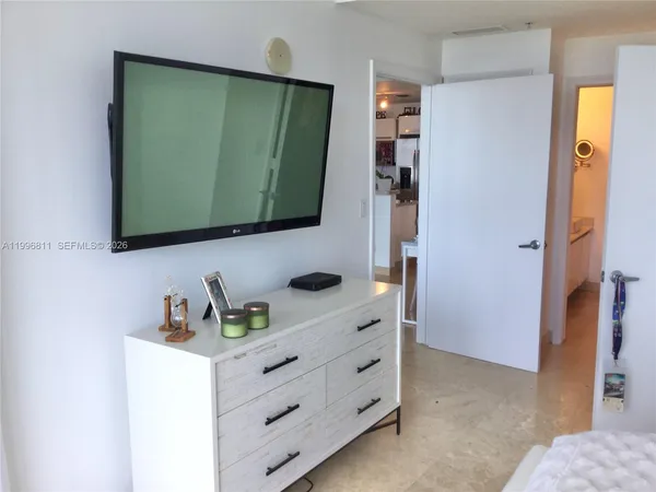 $3,200 | 601 Northeast 36th Street, Unit 1208, Miami, FL 33137