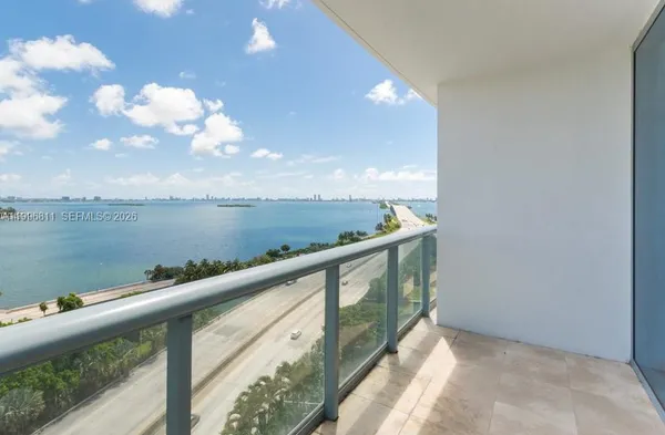 $3,200 | 601 Northeast 36th Street, Unit 1208, Miami, FL 33137