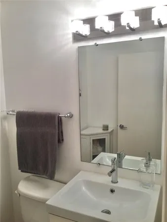 $3,200 | 601 Northeast 36th Street, Unit 1208, Miami, FL 33137